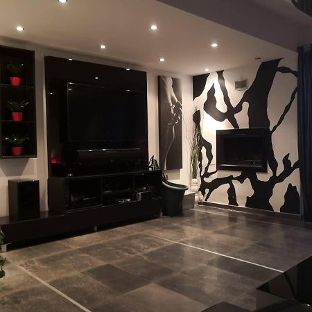 Fine Designed Flat 302 Apartment Larnaca Exterior photo