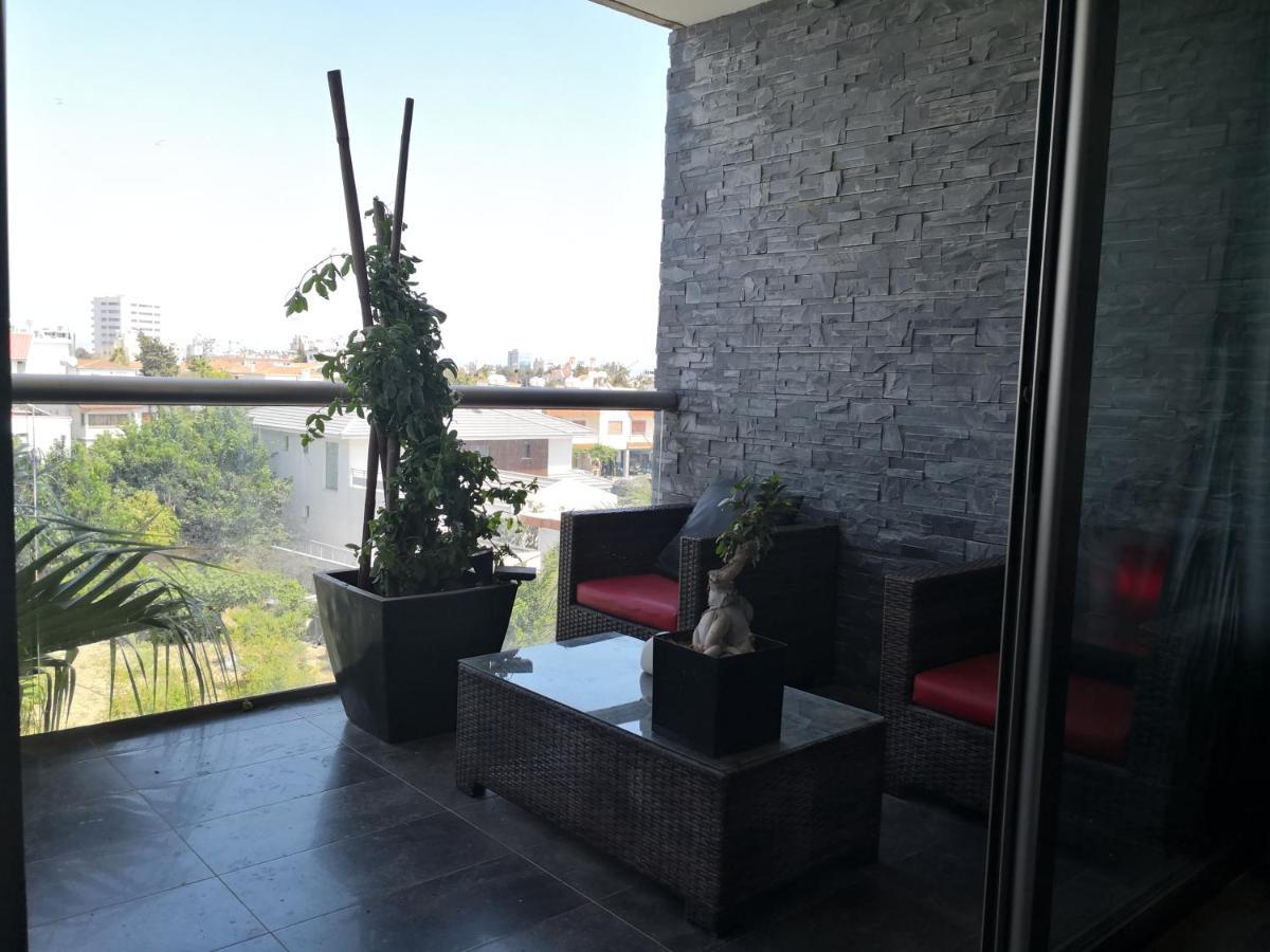 Fine Designed Flat 302 Apartment Larnaca Exterior photo